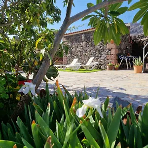 casa-berna.tenerifehoteles.net/